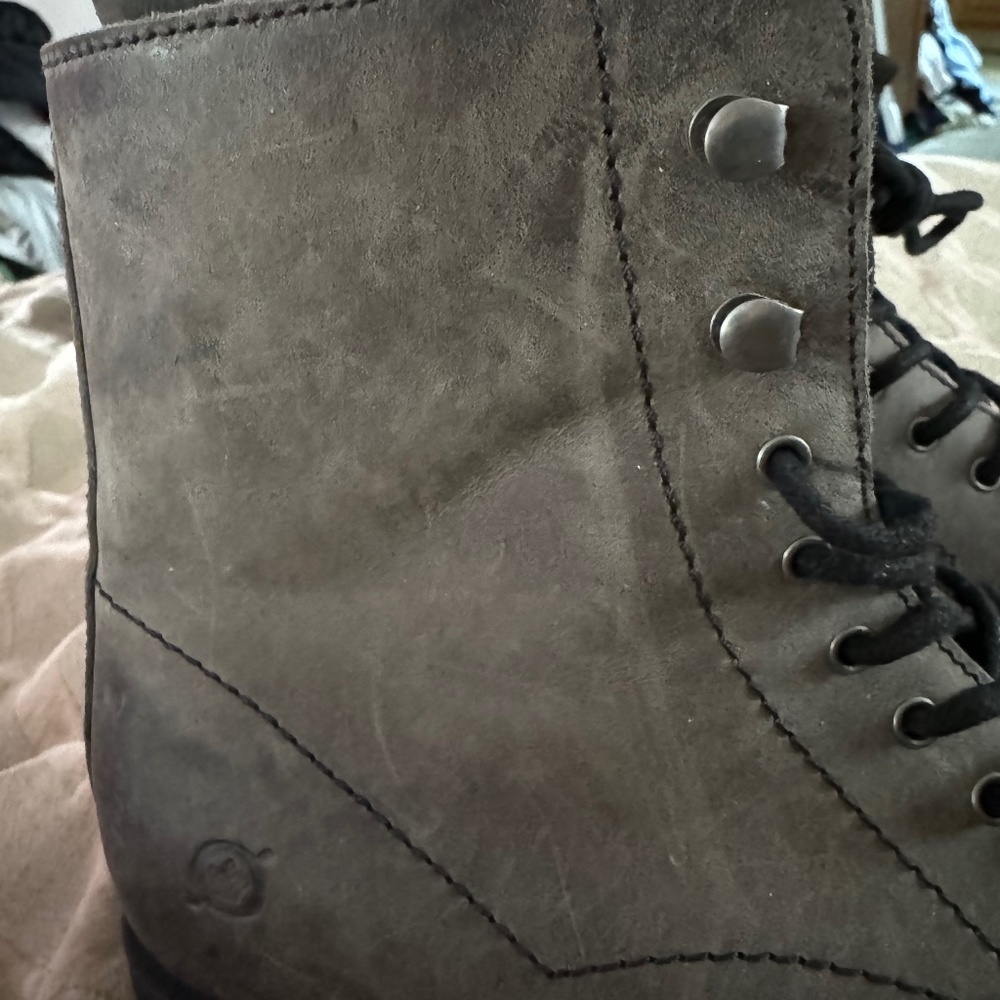 Born boots